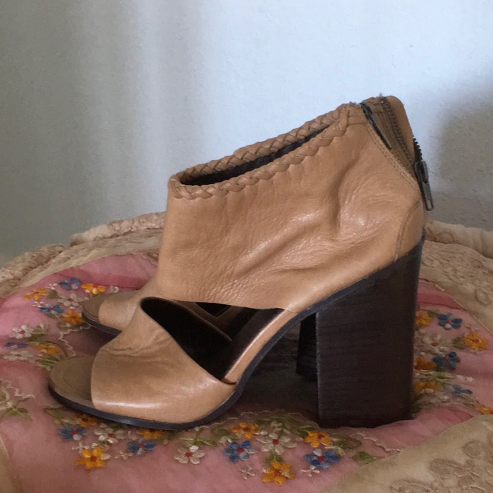 Bacio 61 sandal booties - 9
